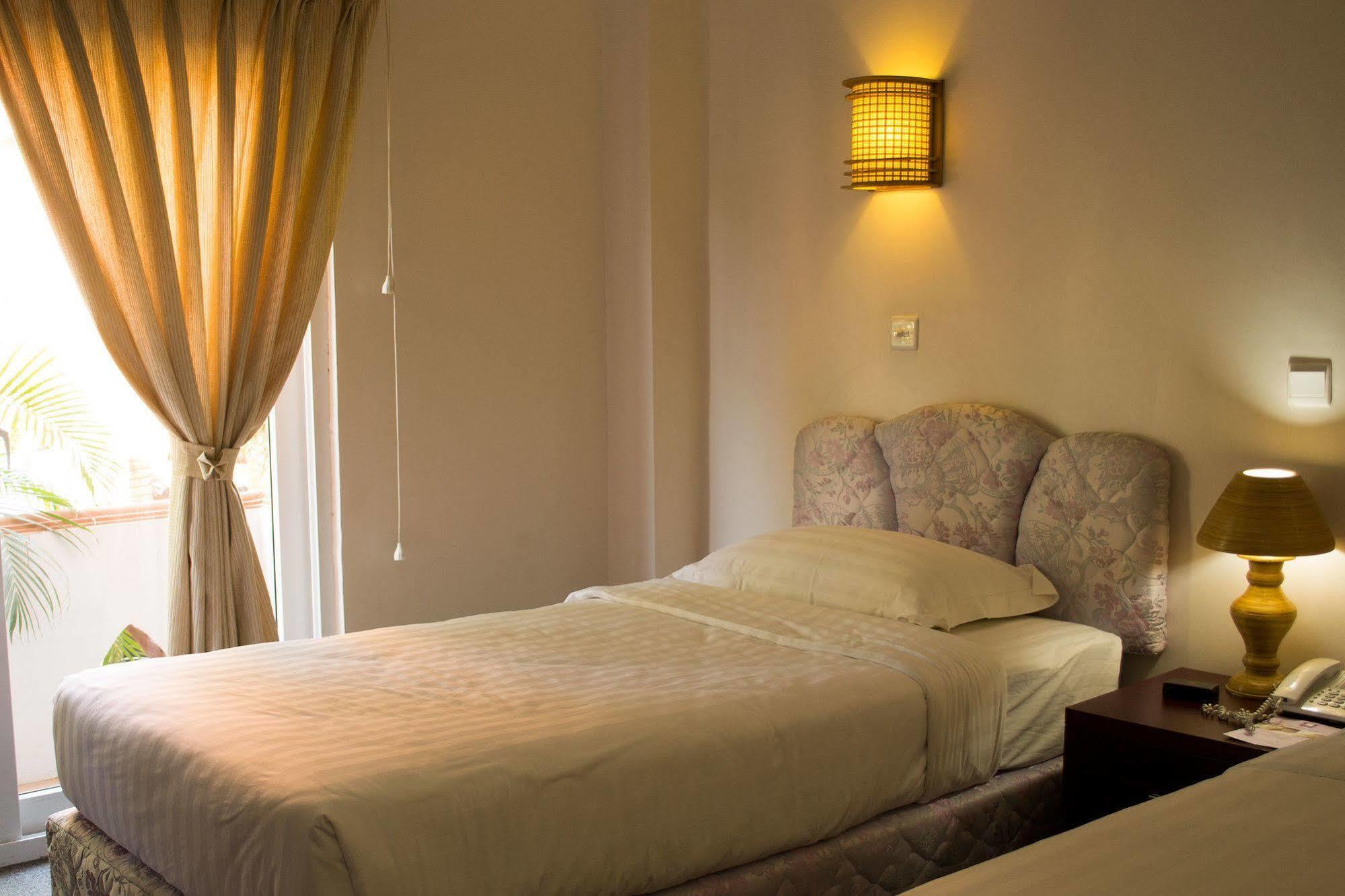 Hotel Sincere Smile Bagan New Bagan Екстер'єр фото